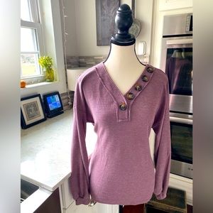 Attractive long sleeve shirt size small